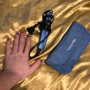 Mini travel size baby bliss hair straightener!